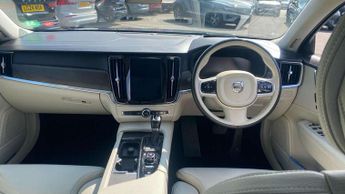 Volvo V90 Cross Country 2.0 T5 Cross Country Pro 5dr AWD Geartronic