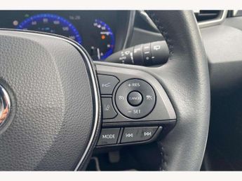 Toyota Corolla 1.8 VVT-i Hybrid Excel 5dr CVT