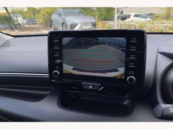Toyota Yaris 1.5 Hybrid Design 5dr CVT