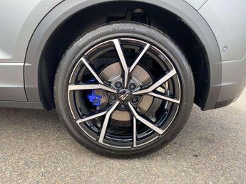 Volkswagen T-Roc 2.0 TSI 300 4MOTION R Black Edition 5dr DSG