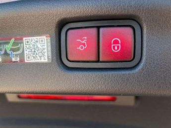 Mercedes-Benz C-Class C200 AMG Line Premium Plus 4dr 9G-Tronic