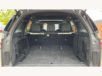 Land Rover Discovery 3.0 D300 Dynamic HSE 5dr Auto