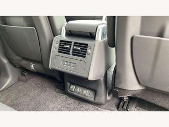 Land Rover Discovery 3.0 D300 Dynamic HSE 5dr Auto