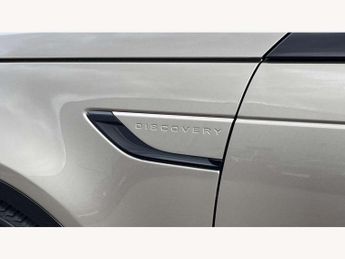 Land Rover Discovery 3.0 D300 Dynamic HSE 5dr Auto