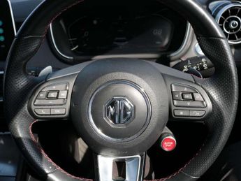 MG HS 1.5 T-GDI Trophy 5dr DCT