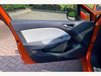 Renault Clio 1.0 TCe 90 S Edition 5dr