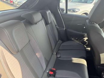 Peugeot 208 1.2 PureTech 100 Allure Premium 5dr