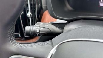 Volvo XC60 2.0 T8 [455] RC PHEV Ultimate Dark 5dr AWD Gtron