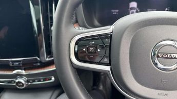 Volvo XC60 2.0 T8 [455] RC PHEV Ultimate Dark 5dr AWD Gtron