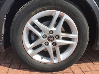 Toyota C-HR 1.8 Hybrid Icon 5dr CVT