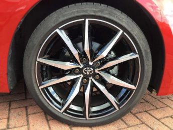 Toyota Corolla 1.8 Hybrid GR Sport 5dr CVT