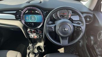 MINI Hatchback 1.5 Cooper Classic 3dr Auto