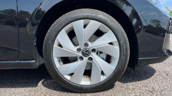 Volkswagen Golf 1.5 eTSI 150 Style 5dr DSG