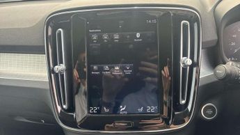 Volvo XC40 1.5 T3 [163] Momentum 5dr Geartronic