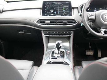 MG HS 1.5 T-GDI SE 5dr DCT