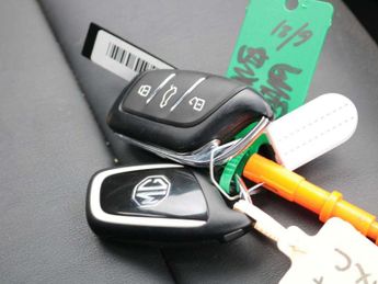 MG HS 1.5 T-GDI SE 5dr DCT