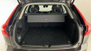 Volvo XC60 2.0 B5P [250] Momentum 5dr Geartronic
