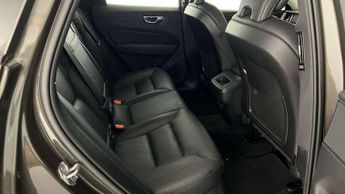 Volvo XC60 2.0 B5P [250] Momentum 5dr Geartronic