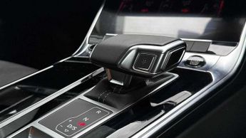 Audi A6 Avant 40 TDI Quattro Black Edition 5dr S Tronic