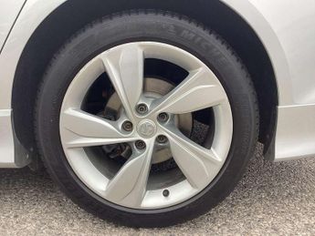 Vauxhall Insignia 1.5T SRi Vx-line Nav 5dr Auto