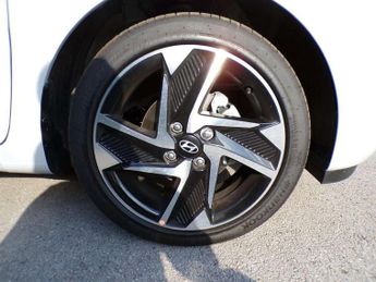 Hyundai i10 1.2 [79] Premium 5dr Auto [Nav]