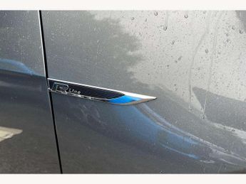 Volkswagen Golf 2.0 TDI R-Line 5dr DSG