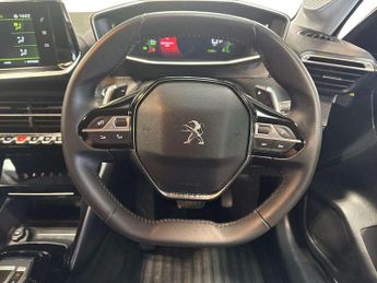 Peugeot 208 1.2 PureTech 100 Allure Premium 5dr EAT8