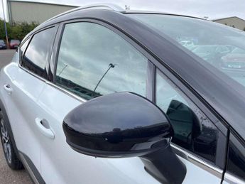 Renault Captur 1.6 E-Tech full hybrid 145 Techno 5dr Auto