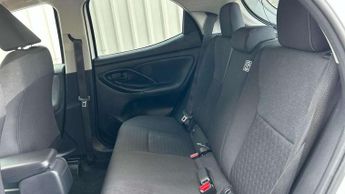 Toyota Yaris 1.5 Hybrid Design 5dr CVT