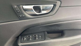 Volvo XC60 2.0 D5 PowerPulse R DESIGN Pro 5dr AWD Geartronic
