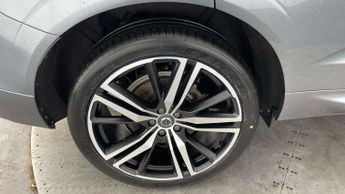 Volvo XC60 2.0 D5 PowerPulse R DESIGN Pro 5dr AWD Geartronic