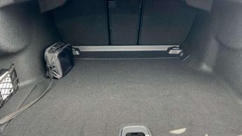 Mercedes-Benz C-Class C200 AMG Line Premium Plus 4dr 9G-Tronic