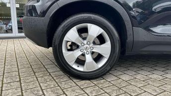 Volvo XC40 2.0 T4 Momentum 5dr AWD Geartronic