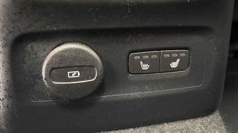 Volvo XC40 Recharge 1.5 T5 Recharge PHEV R DESIGN 5dr Auto