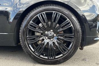 Land Rover Range Rover Sport 3.0 D300 HSE Dynamic Black 5dr Auto