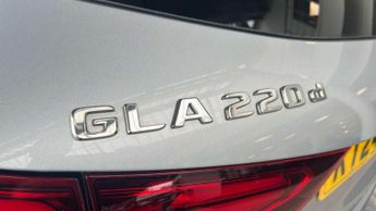 Mercedes-Benz GLA GLA 220d 4Matic AMG Line Premium Plus 5dr Auto