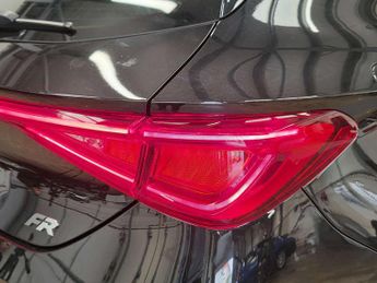 SEAT Leon 1.5 eTSI 150 FR 5dr DSG