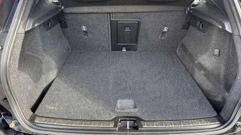 Volvo XC40 Recharge 1.5 T5 Recharge PHEV R DESIGN 5dr Auto
