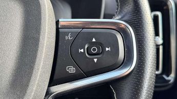 Volvo XC40 Recharge 1.5 T5 Recharge PHEV R DESIGN 5dr Auto