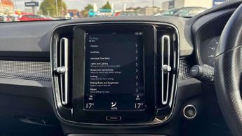 Volvo XC40 Recharge 1.5 T5 Recharge PHEV R DESIGN 5dr Auto