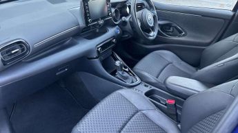 Toyota Yaris 1.5 Hybrid Dynamic 5dr CVT