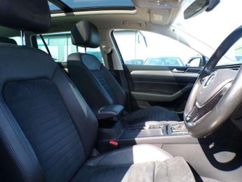 Volkswagen Passat Estate 2.0 TDI SCR 190 GT 5dr DSG