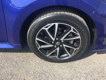 Toyota Yaris 1.5 Hybrid Design 5dr CVT