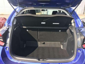 Toyota Yaris 1.5 Hybrid Design 5dr CVT