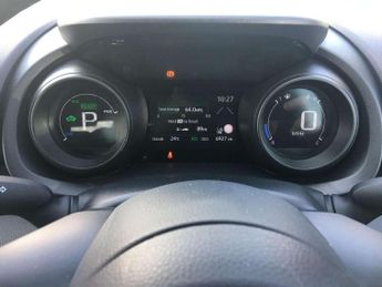 Toyota Yaris 1.5 Hybrid Design 5dr CVT