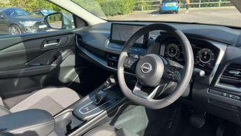 Nissan Qashqai 1.3 DiG-T MH 158 N-Connecta 5dr Xtronic