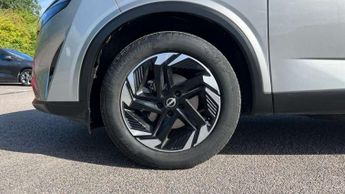 Nissan Qashqai 1.3 DiG-T MH 158 N-Connecta 5dr Xtronic