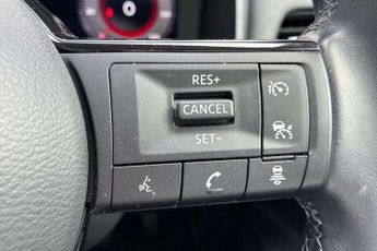 Nissan Qashqai 1.3 DiG-T MH N-Connecta 5dr
