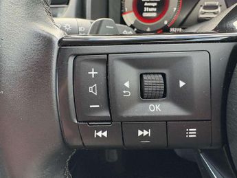 Nissan Qashqai 1.3 DiG-T MH 158 N-Connecta 5dr Xtronic