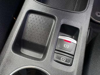 Renault Captur 1.6 E-Tech Plug-in hybrid 160 Engineered 5dr Auto